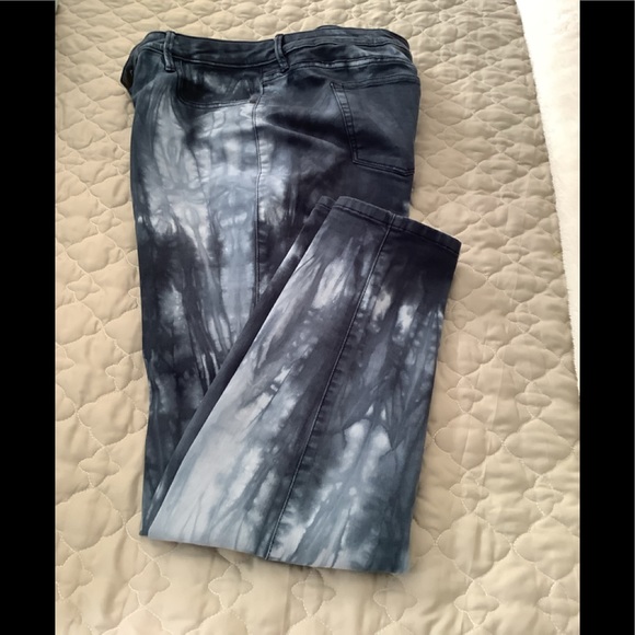 ANA jeggins size 32/14 tie dye look blues in great condition. Stretchy.🦋 - Picture 2 of 12